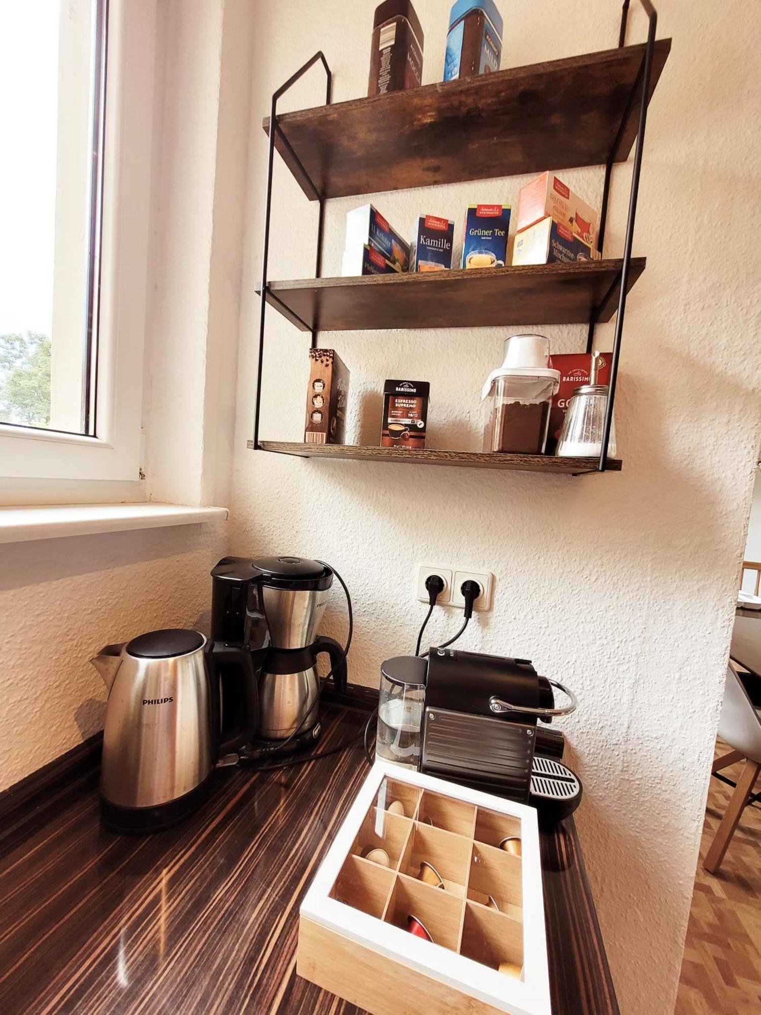 Appartement Duplex Ullstein- 4 Bedrooms, 2 Bathrooms, Living Room, 2 Parking Spaces, Boxspringbeds, Family & Business Apartment! Berlijn