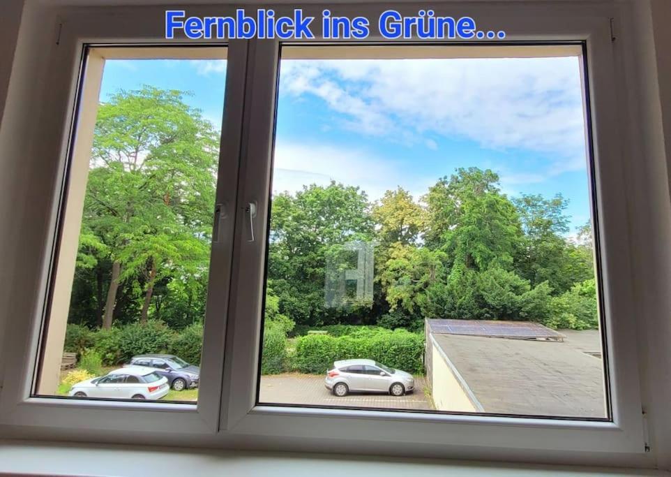 Appartement Duplex Ullstein- 4 Bedrooms, 2 Bathrooms, Living Room, 2 Parking Spaces, Boxspringbeds, Family & Business Apartment!