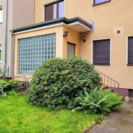 Duplex Apartment Ullstein- 4 Bedrooms, 2 Bathrooms, Living Room, 2 Parking Spaces, Boxspringbeds, Family & Business Apartment! Berlin Exterior photo